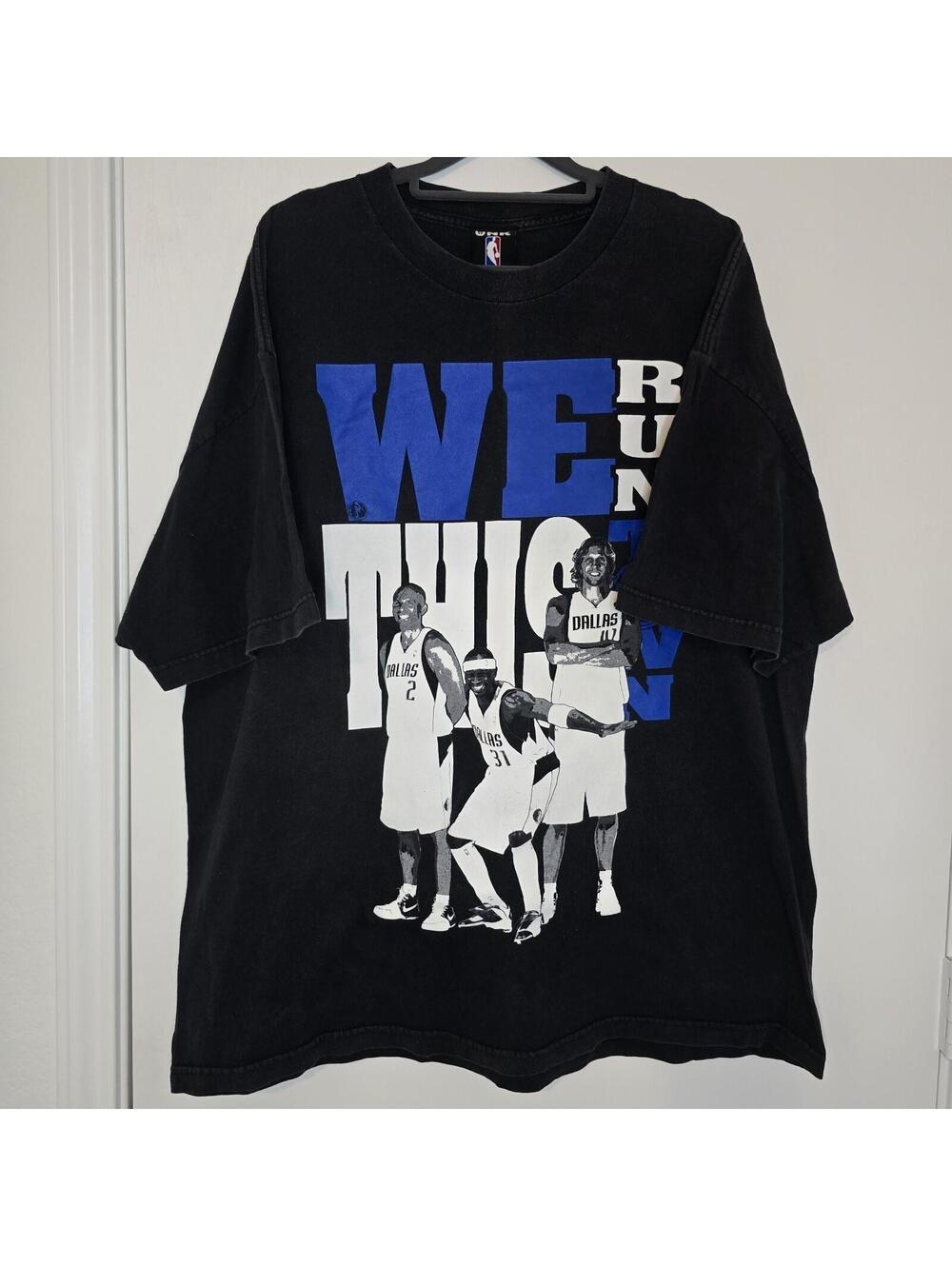 Dallas Mavericks Men's UNK We Run This NBA Short Sleeve Black Shirt